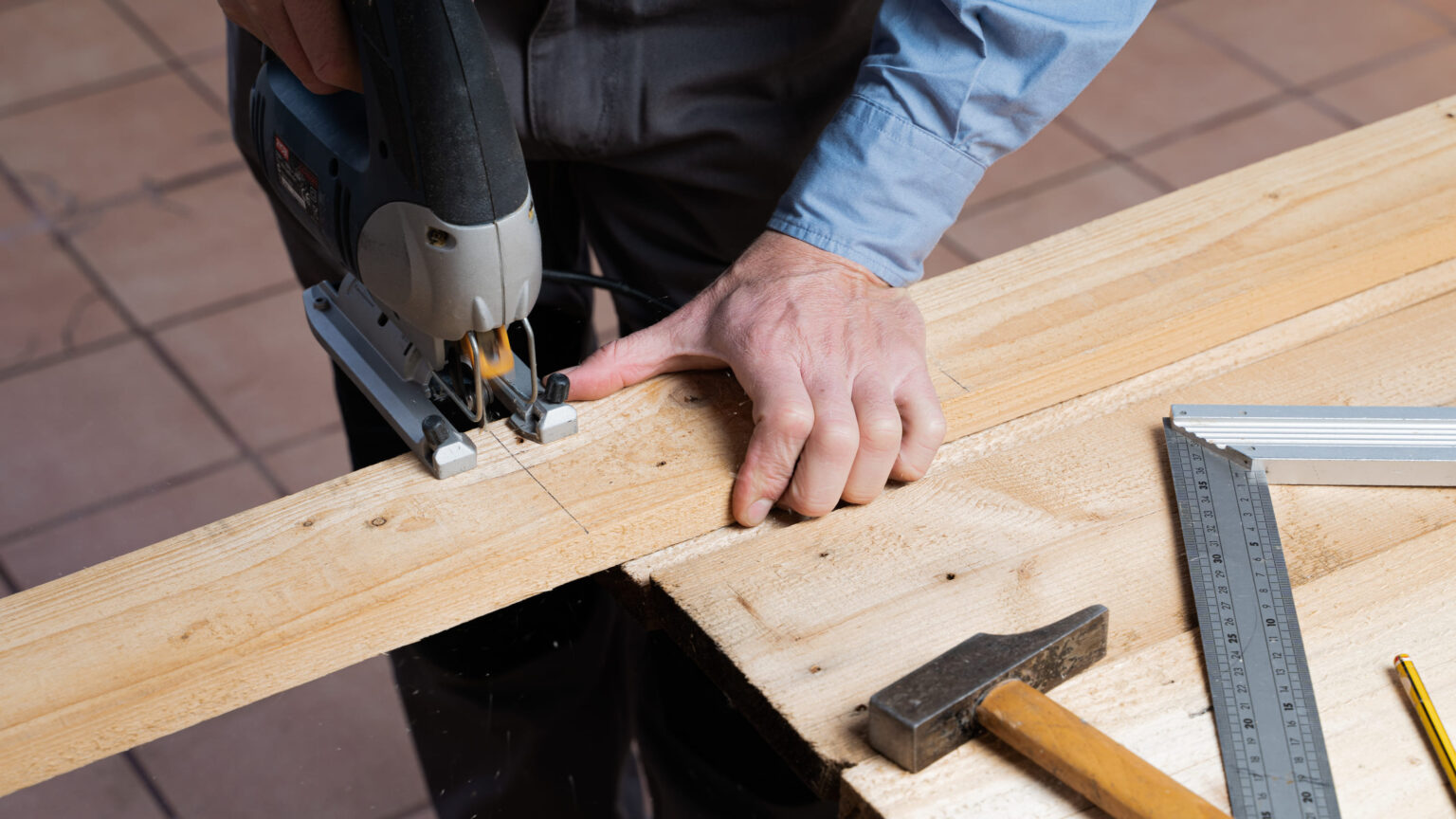 carpenter-in-the-process-of-making-a-wooden-table-2025-02-09-07-10-19-utc